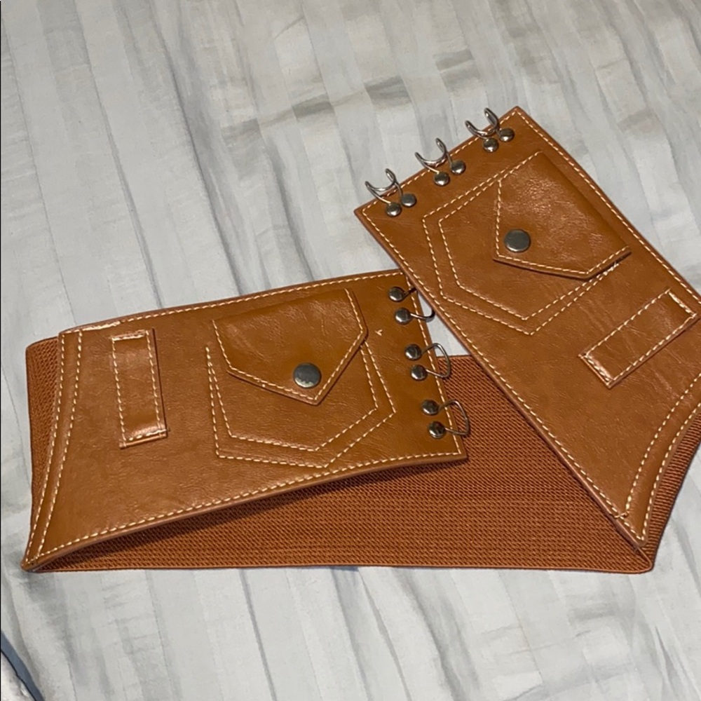 Belt - Picture 2 of 3